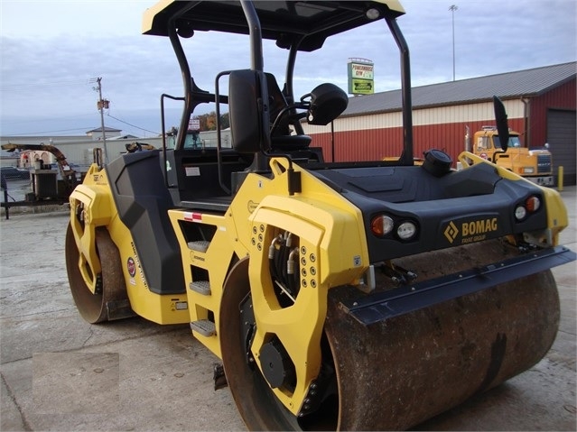 Compactadora Vibratoria Bomag BW190ADO