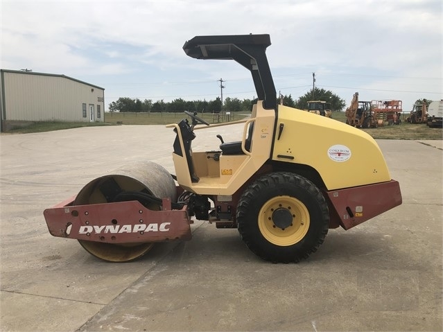 Compactadora Vibratoria Dynapac CA134D