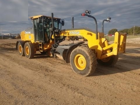 Motoconformadoras Deere 770GP