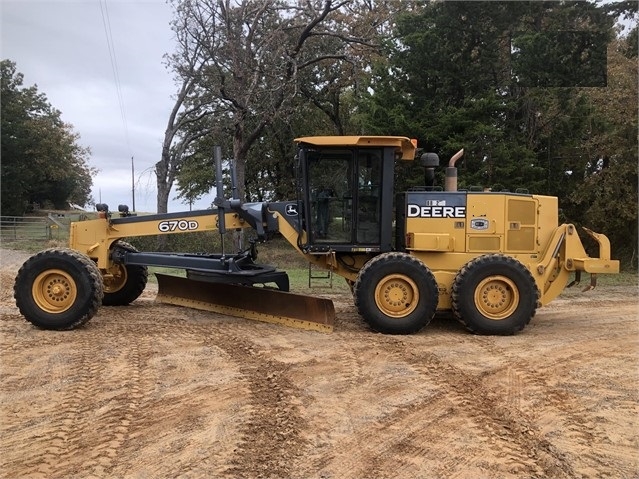 Motoconformadoras Deere 670D