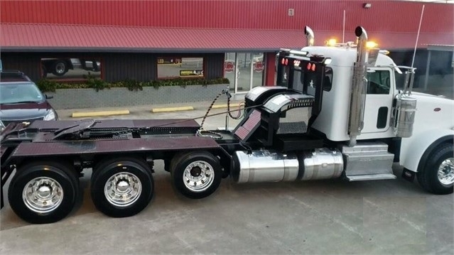 Camiones De Carga Peterbilt 367