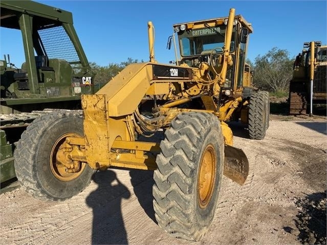 Motoconformadoras Caterpillar 120H de segunda mano Ref.: 1575393734404553 No. 2