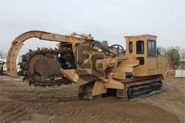 Trencher Tesmec TRS1085