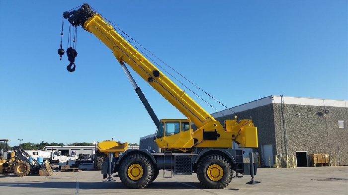 Gruas Grove RT890E