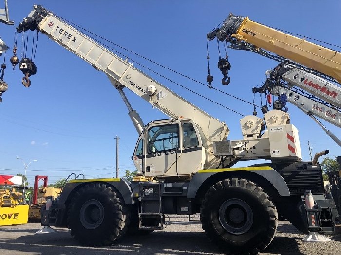 Gruas Terex RT670