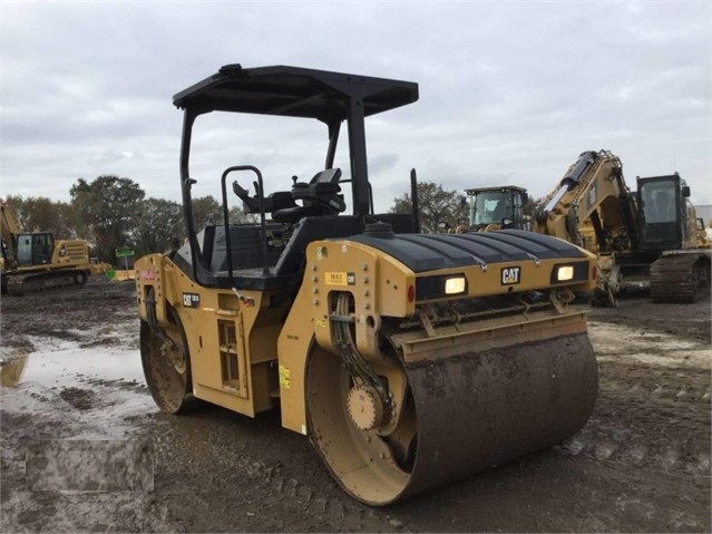 Compactadora Vibratoria Caterpillar CB10 de segunda mano Ref.: 1580330302247091 No. 4