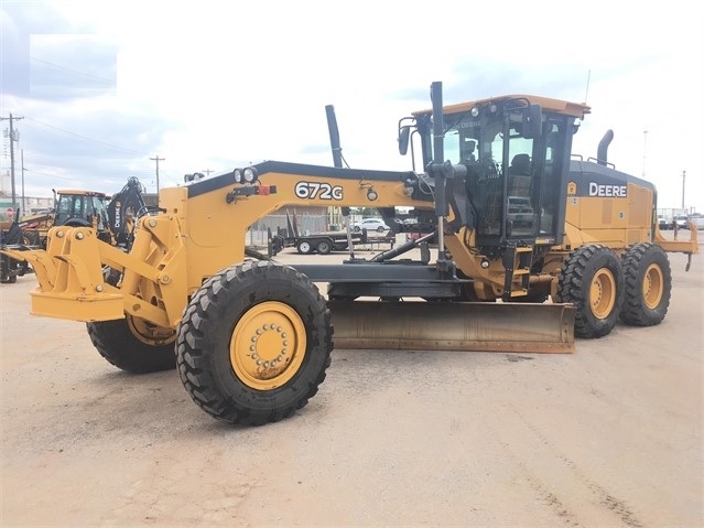 Motoconformadoras Deere 672G