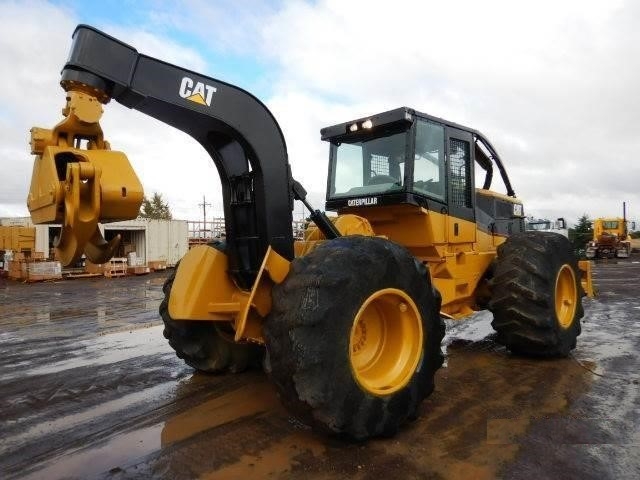 Forestales Maquinas Caterpillar 525B