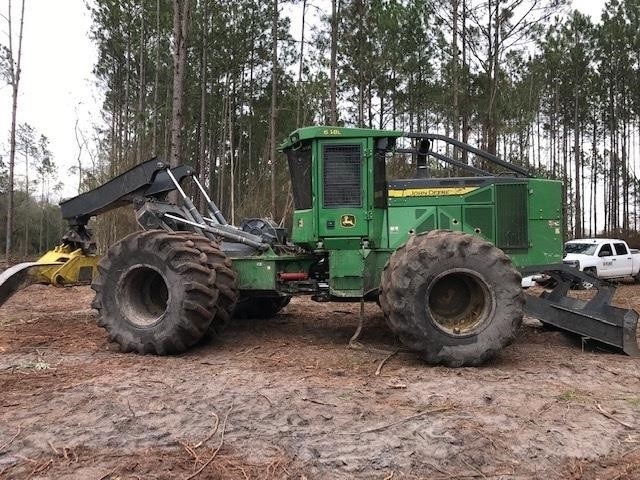 Forestales Maquinas Deere 648L usada a la venta Ref.: 1587151199269165 No. 2