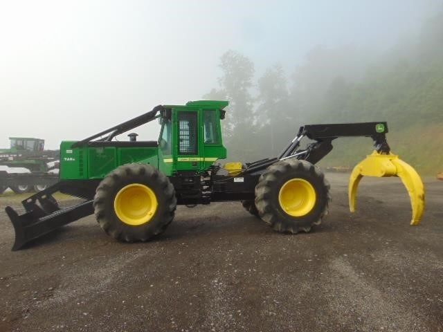 Forest Machines Deere 748H