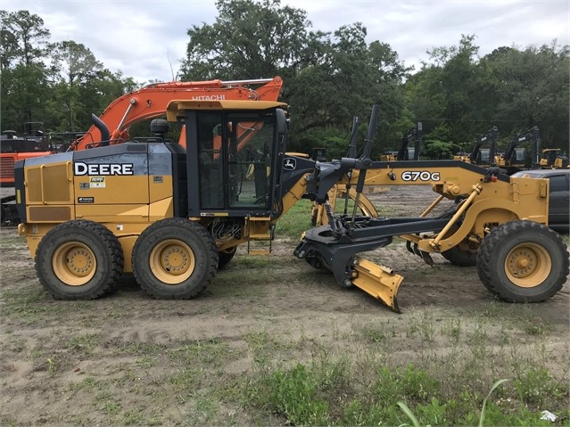 Motoconformadoras Deere 670G en buenas condiciones Ref.: 1588388903005223 No. 2