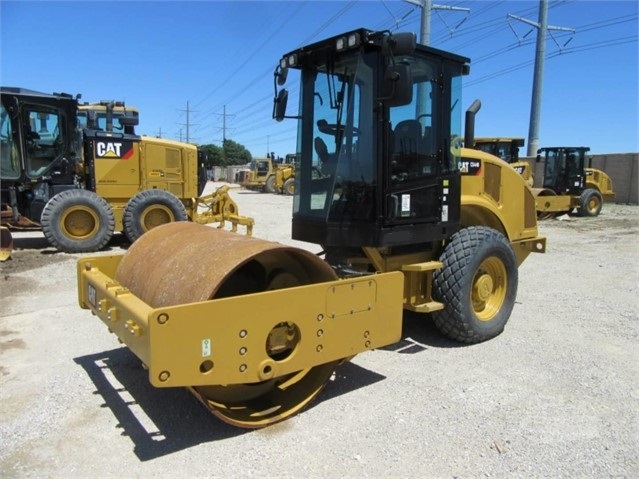 Compactadora Vibratoria Caterpillar CS44