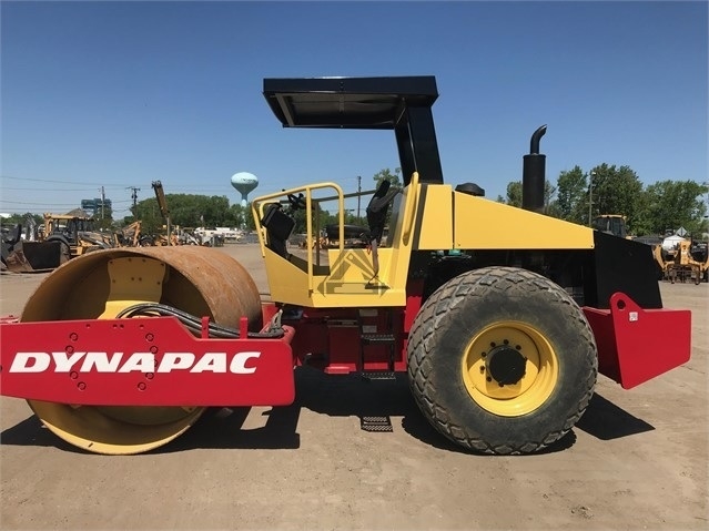 Compactadora Vibratoria Dynapac CA250D