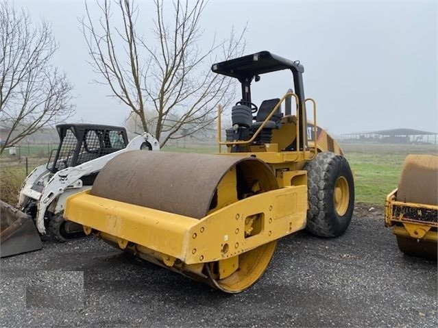 Compactadora Vibratoria Caterpillar CS56