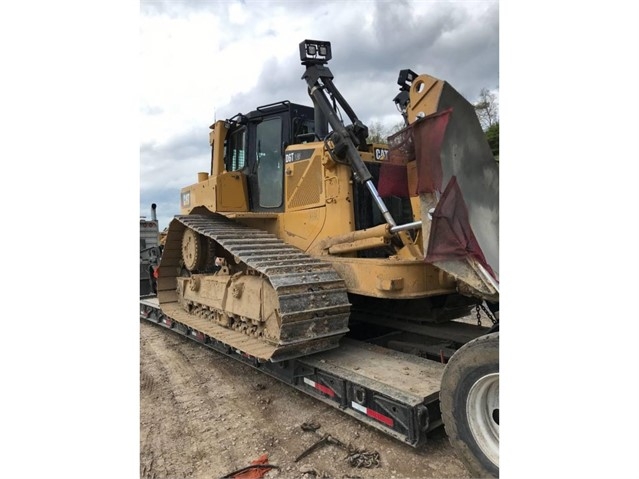 Dozers/tracks Caterpillar D6T
