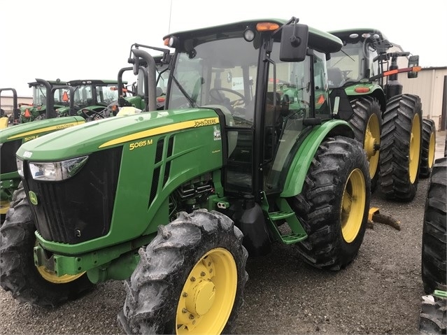 Agriculture Machines Deere 5085E