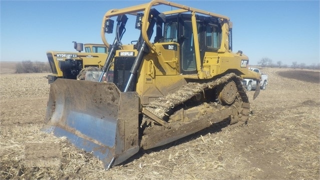 Dozers/tracks Caterpillar D6T