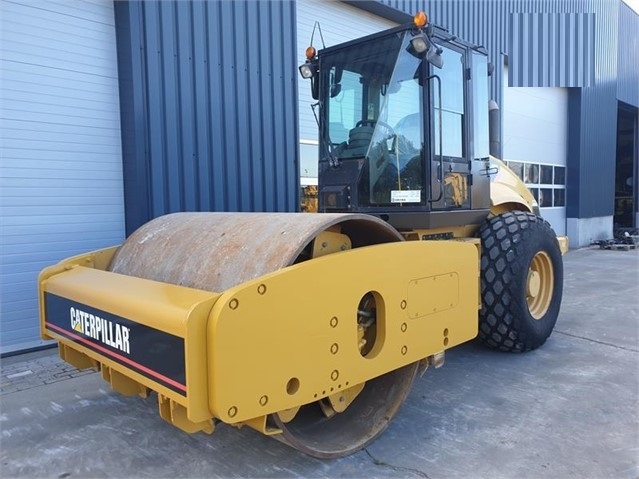 Compactadora Vibratoria Caterpillar CS-583E