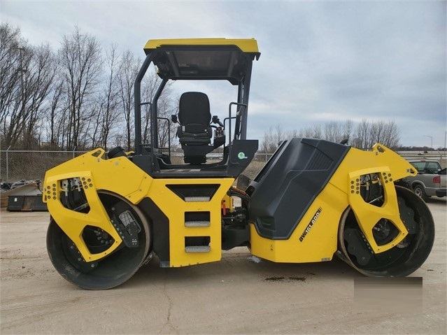 Compactadora Vibratoria Bomag BW161AD