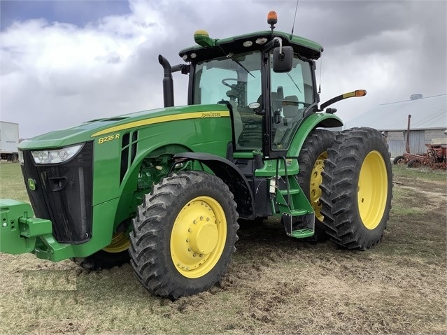 Agricultura Maquinas Deere 8235R