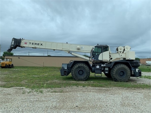 Gruas Terex RT670