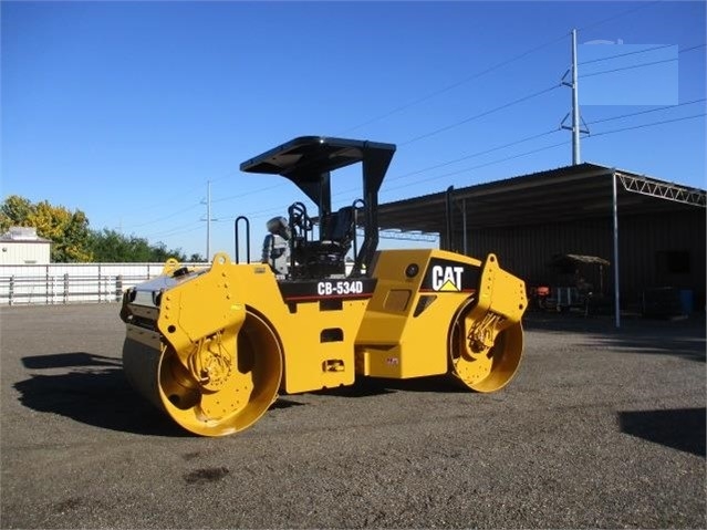 Compactadora De Doble Rodillo Caterpillar CB-534D