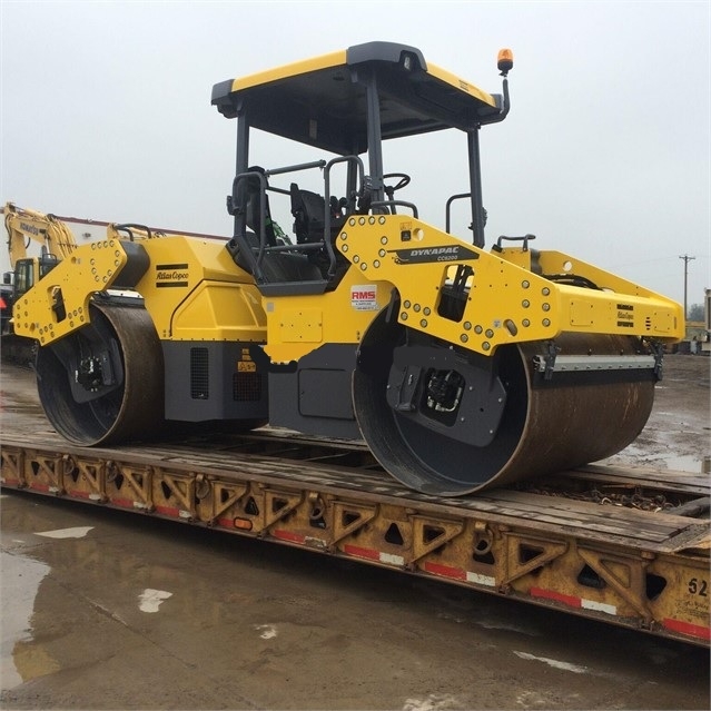 Compactadora Vibratoria Dynapac CC6200