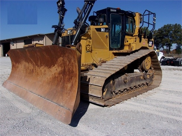Dozers/tracks Caterpillar D6T