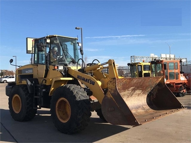 Cargadoras Sobre Ruedas Komatsu WA200