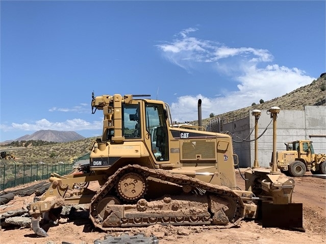 Tractores Sobre Orugas Caterpillar D6N en venta, usada Ref.: 1611602206394774 No. 3