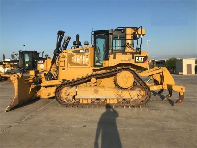 Tractores Sobre Orugas Caterpillar D6T