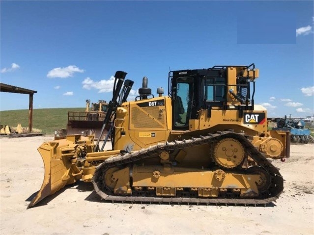 Dozers/tracks Caterpillar D6T