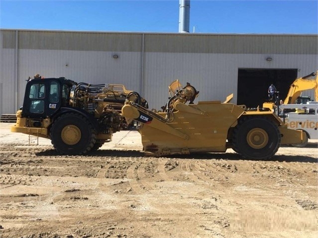 Screpers Caterpillar 623