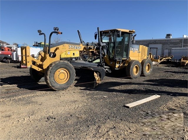 Motoconformadoras Deere 772GP