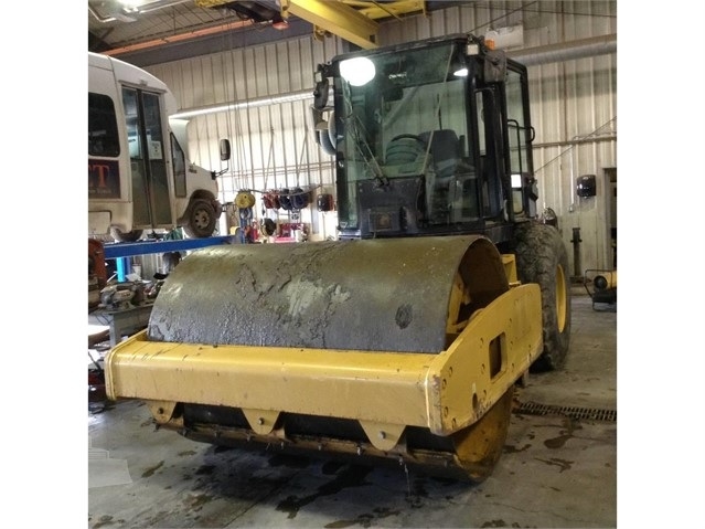 Compactadora Vibratoria Caterpillar CS-563E