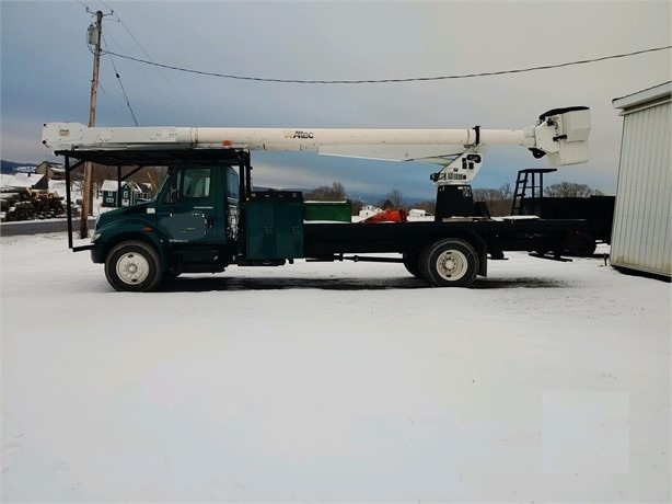 Cranes Altec AM900