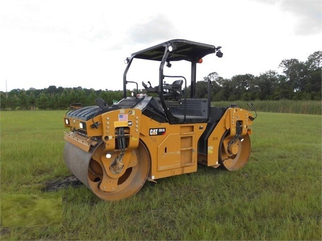 Compactadora Vibratoria Caterpillar CB10