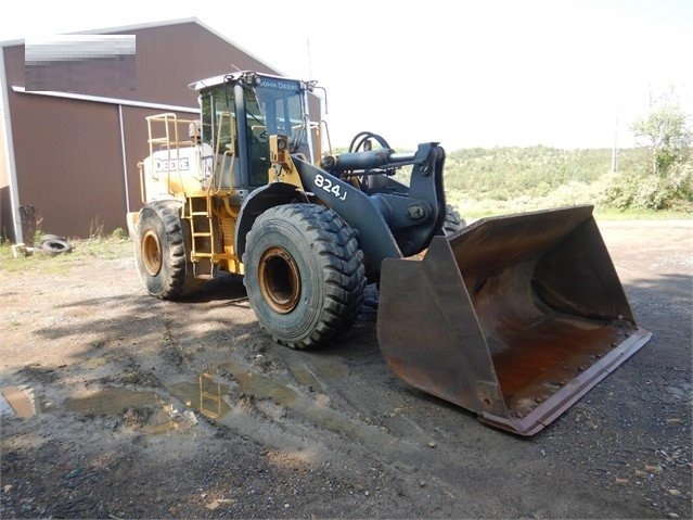 Cargadoras Sobre Ruedas Deere 824J