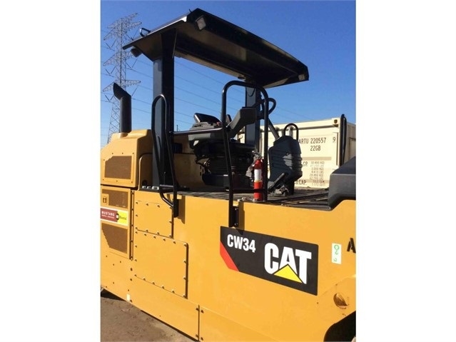 Compactadora Con Llantas Caterpillar CW34