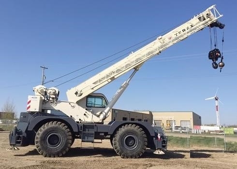 Gruas Terex RT670 de medio uso en venta Ref.: 1634838985103847 No. 2