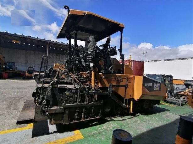 Pavers Caterpillar AP-500E