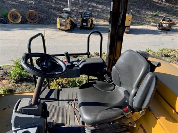 Compactadora Con Llantas Caterpillar CW16 en venta Ref.: 1644858194292760 No. 4
