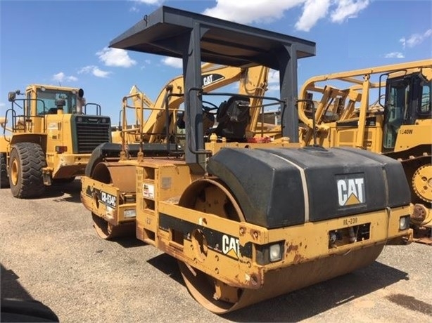 Compactadora Vibratoria Caterpillar CB-634C