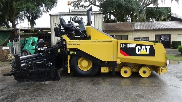 Pavimentadoras Caterpillar AP-1000F de segunda mano en venta Ref.: 1647544978635268 No. 2