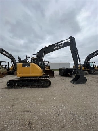 Excavadoras Hidraulicas Deere 135G