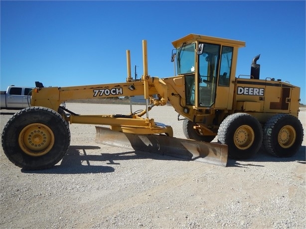 Motoconformadoras Deere 770CH