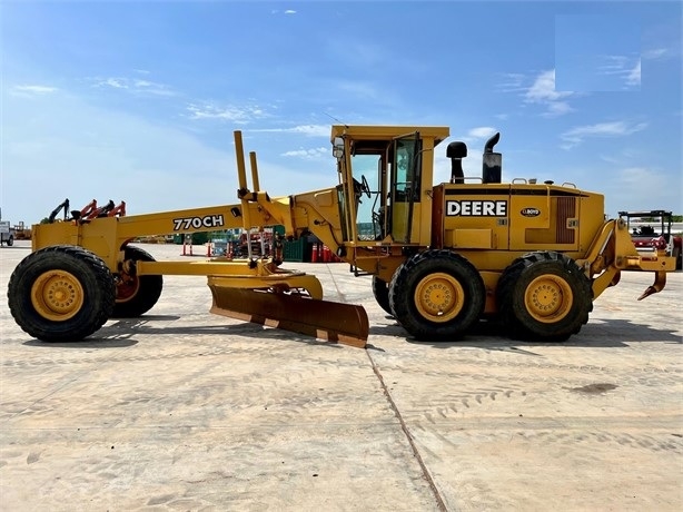 Motoconformadoras Deere 770CH