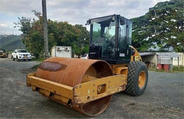 Vibratory Compactors Caterpillar CS-533E
