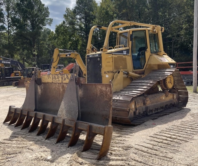Dozers/tracks Caterpillar D6N