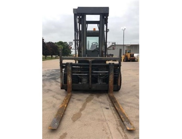 Montacargas Caterpillar P36000